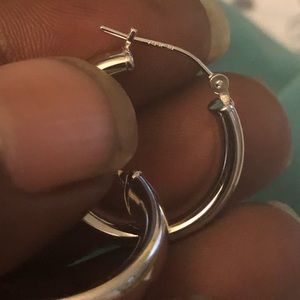 14K Eterna White Gold 1’ Hoops